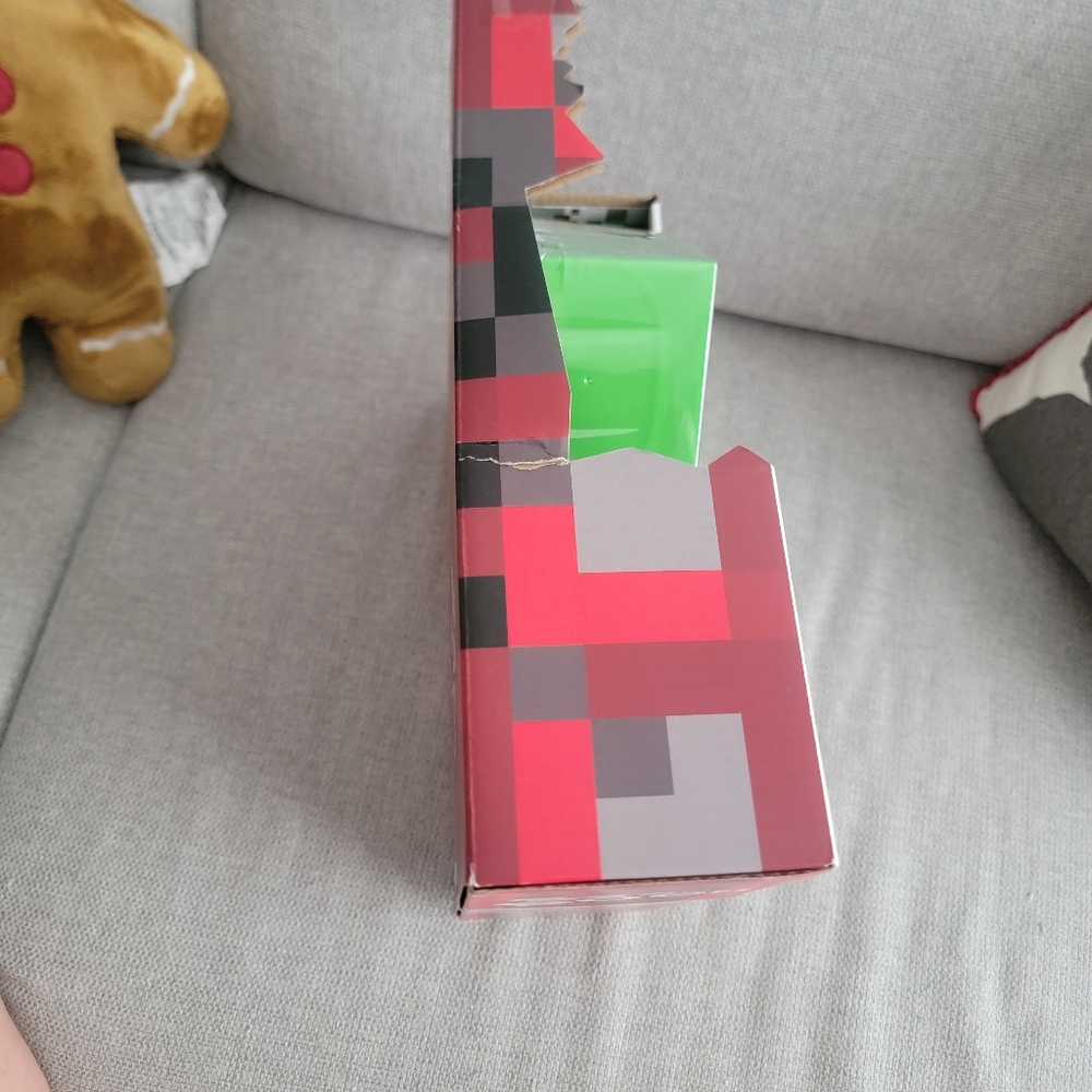 Minecraft Exploding RC Creeper Toy - Picture 5 of 7
